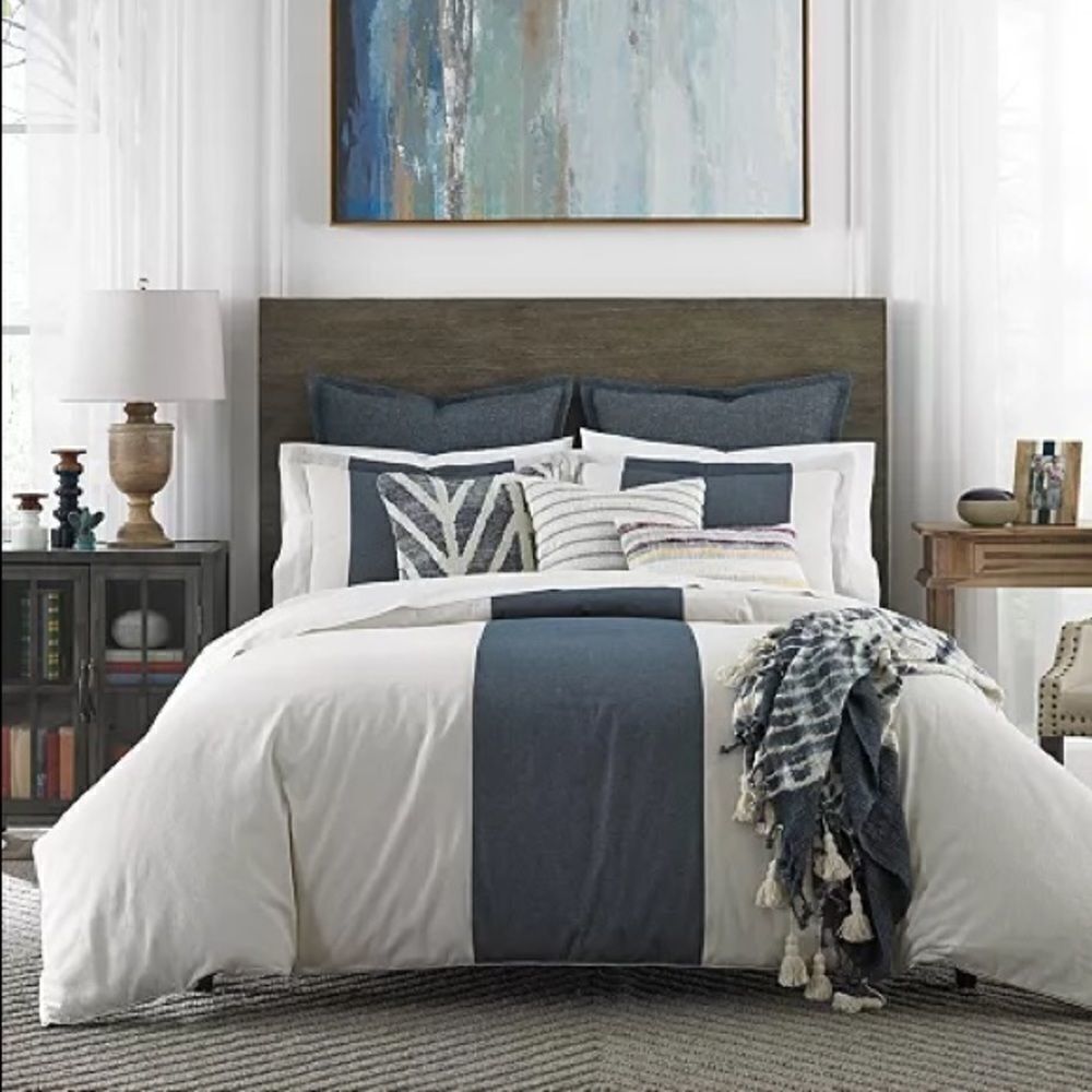 Tommy Hilfiger 2pc. Twin Duvet Set‎